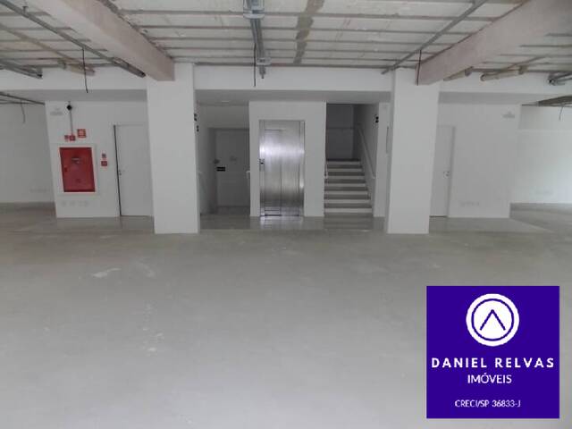 Prédio comercial para Locação em Santana de Parnaíba - 4