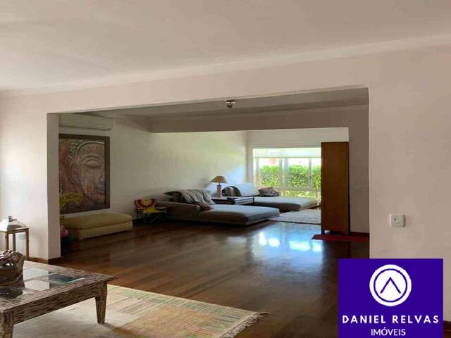 Casa para Venda em Santana de Parnaíba - 3