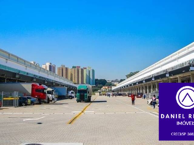Locação em Padroeira - Osasco