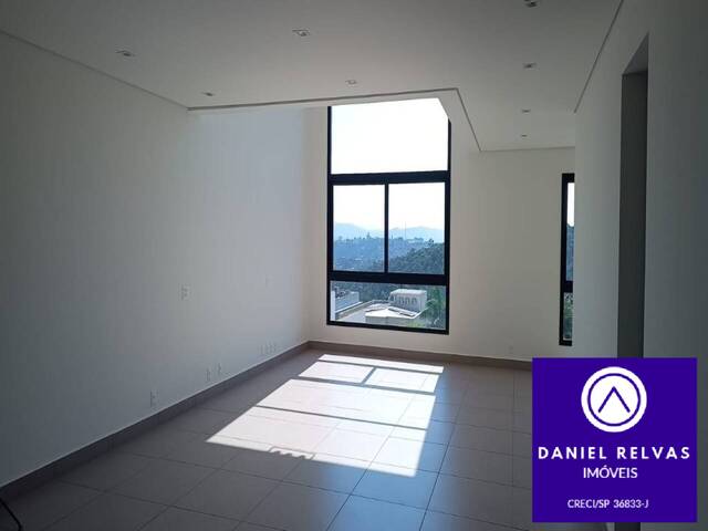 Casa para Venda em Santana de Parnaíba - 5