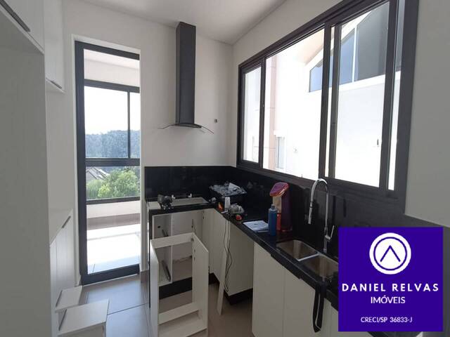Casa para Venda em Santana de Parnaíba - 4