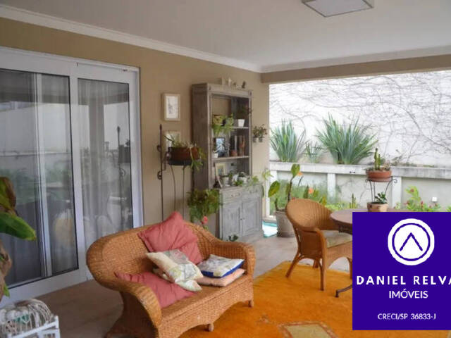 Casa para Venda em Santana de Parnaíba - 5