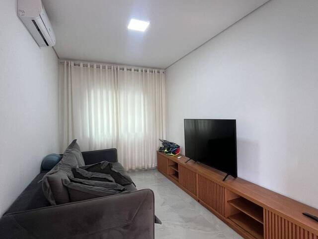 Casa para Venda em Santana de Parnaíba - 4