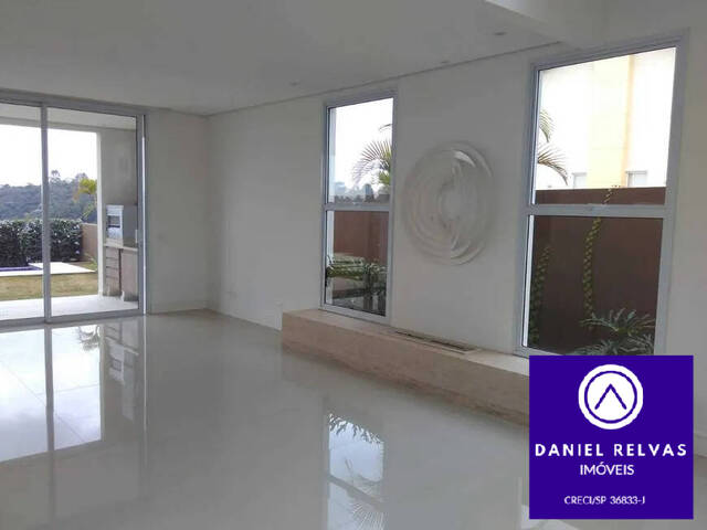 Casa para Venda em Santana de Parnaíba - 5