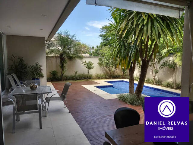 Casa para Venda em Santana de Parnaíba - 2