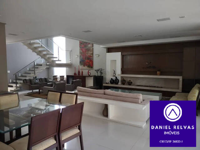 Casa para Venda em Santana de Parnaíba - 5
