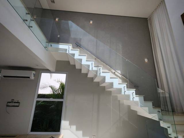 Casa para Venda em Santana de Parnaíba - 4