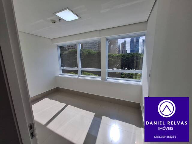 Sala para Venda em Barueri - 5