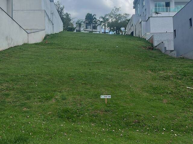 Terreno para Venda em Santana de Parnaíba - 4