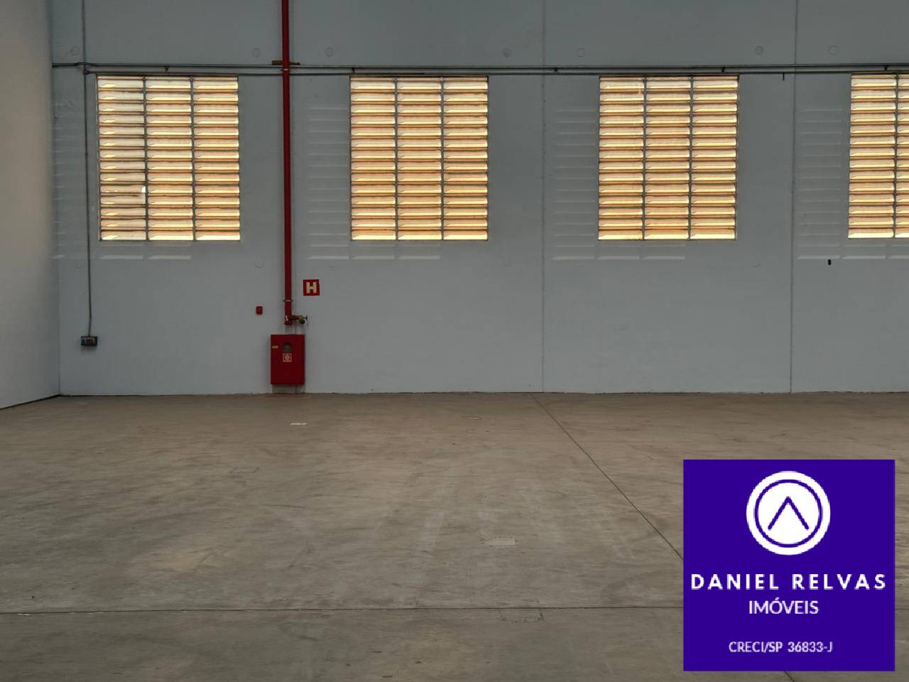 Depósito-Galpão-Armazém para alugar, 1100m² - Foto 5