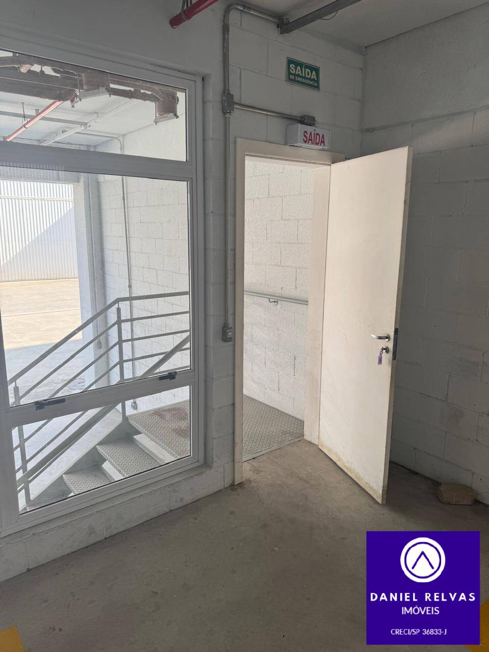 Depósito-Galpão-Armazém para alugar, 1100m² - Foto 7