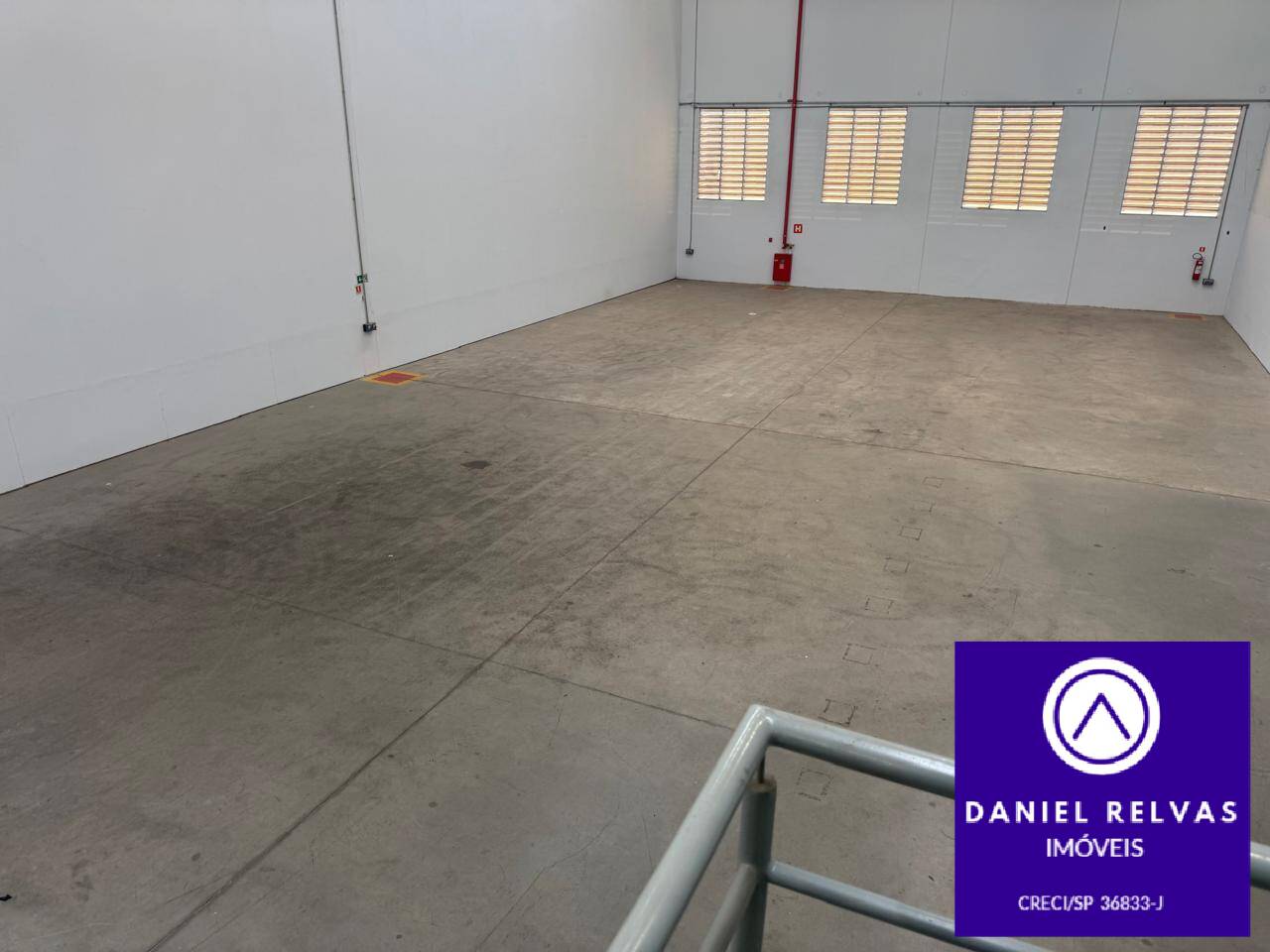 Depósito-Galpão-Armazém para alugar, 1100m² - Foto 15