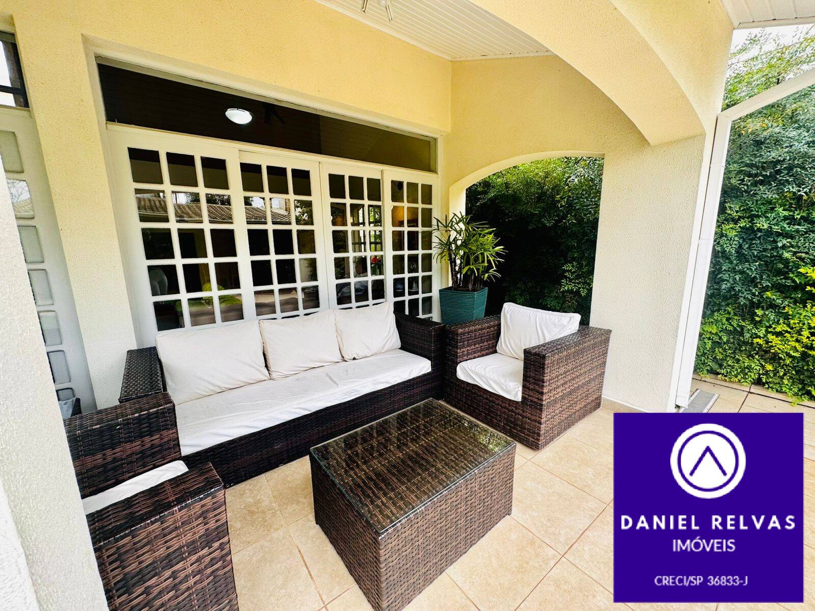 Casa à venda com 3 quartos, 270m² - Foto 6