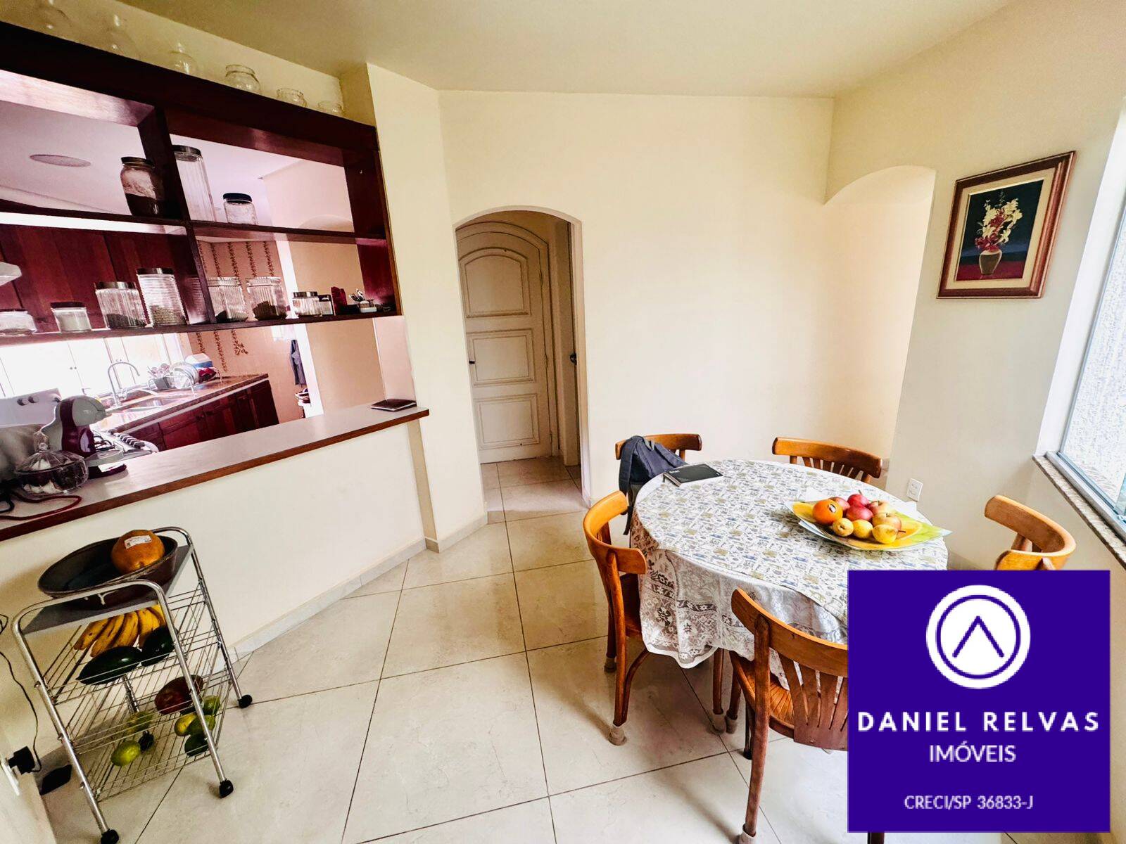 Casa à venda com 3 quartos, 270m² - Foto 12