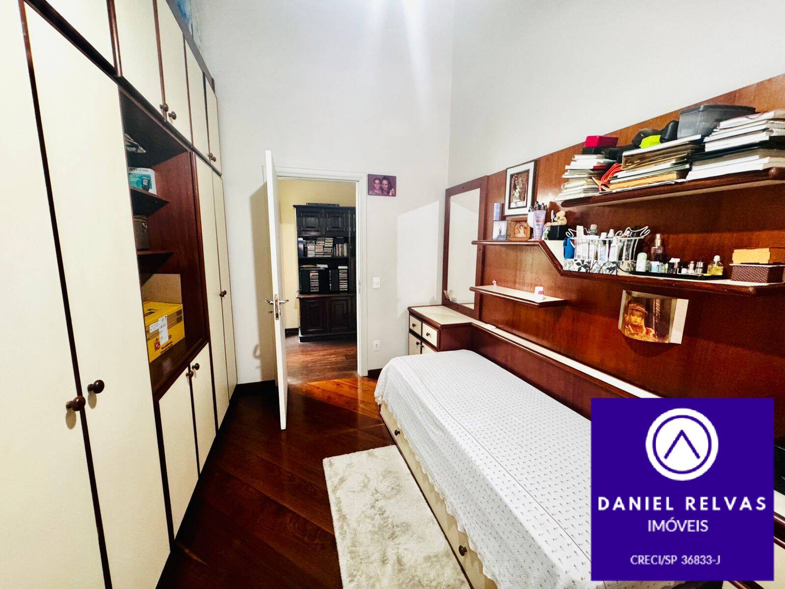 Casa à venda com 3 quartos, 270m² - Foto 16