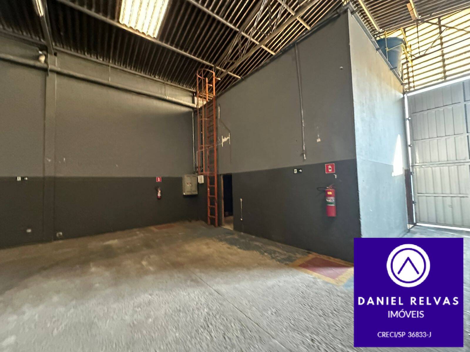 Depósito-Galpão-Armazém para alugar, 400m² - Foto 4