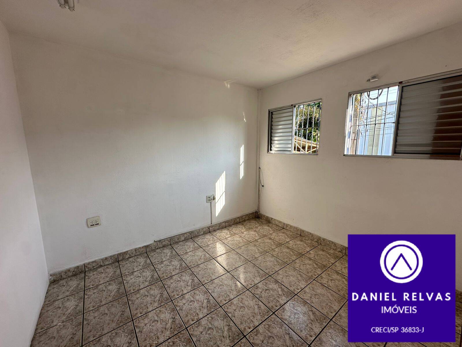 Depósito-Galpão-Armazém para alugar, 400m² - Foto 6