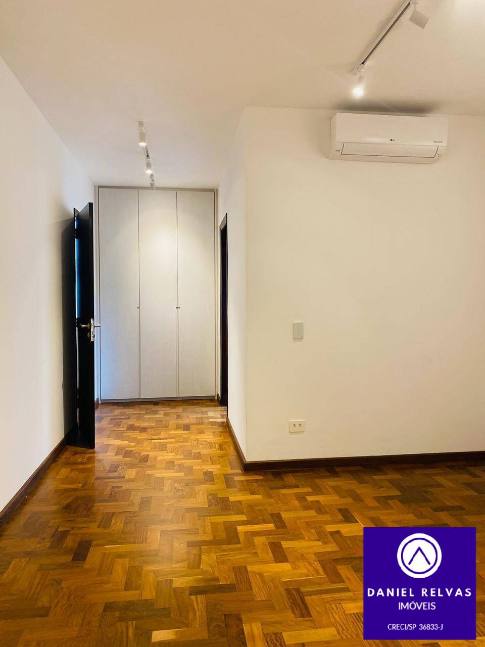 Casa à venda com 4 quartos, 500m² - Foto 26