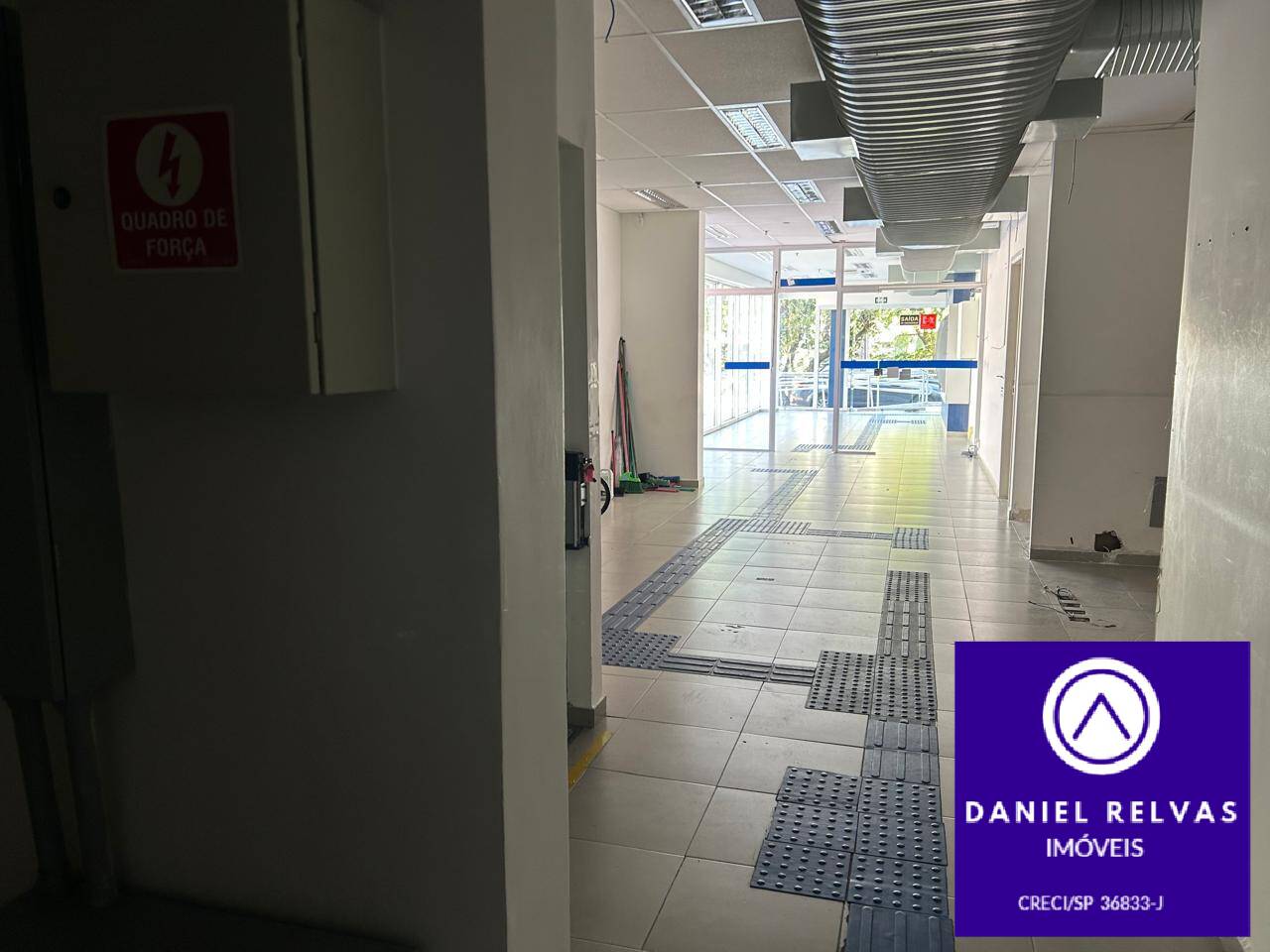 Loja-Salão, 372 m² - Foto 1