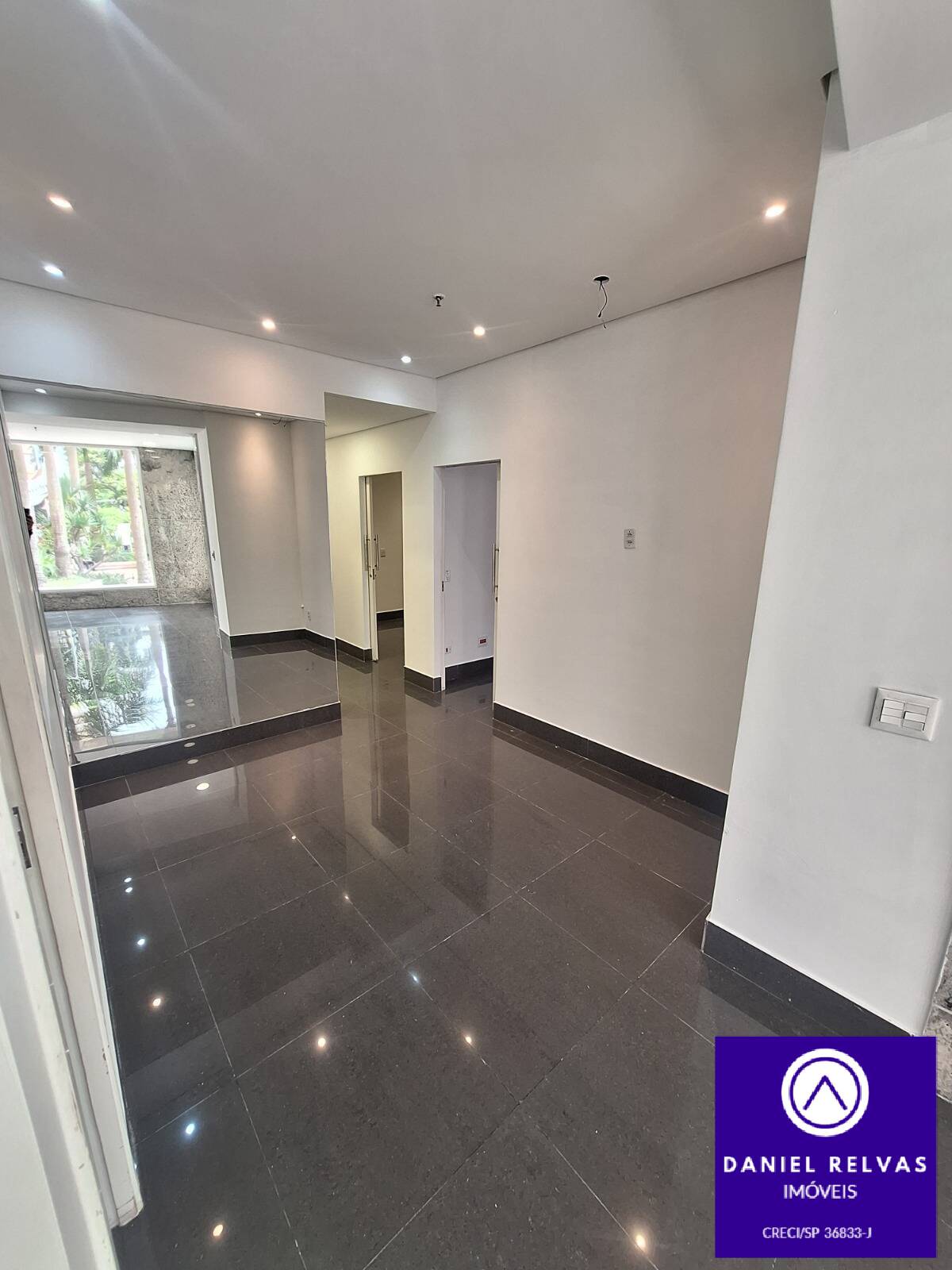 Loja-Salão, 134 m² - Foto 1