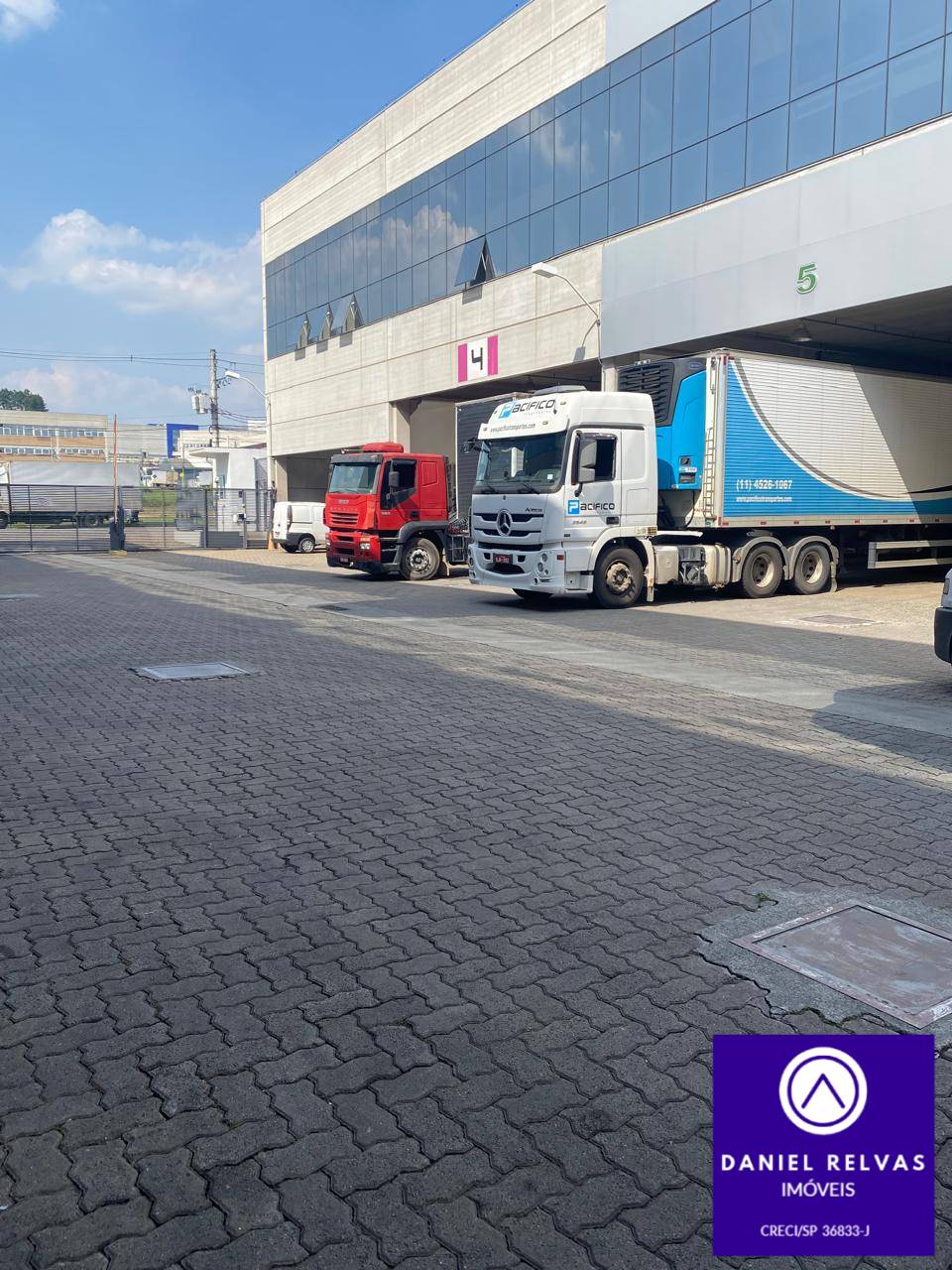 Depósito-Galpão, 1600 m² - Foto 1