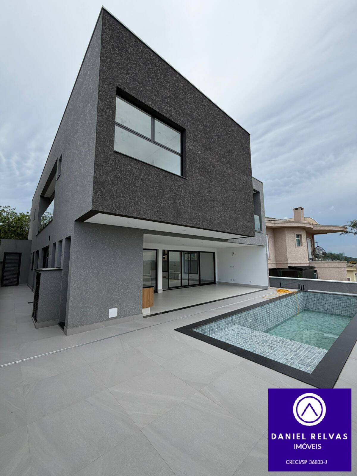 Casa, 4 quartos, 444 m² - Foto 1