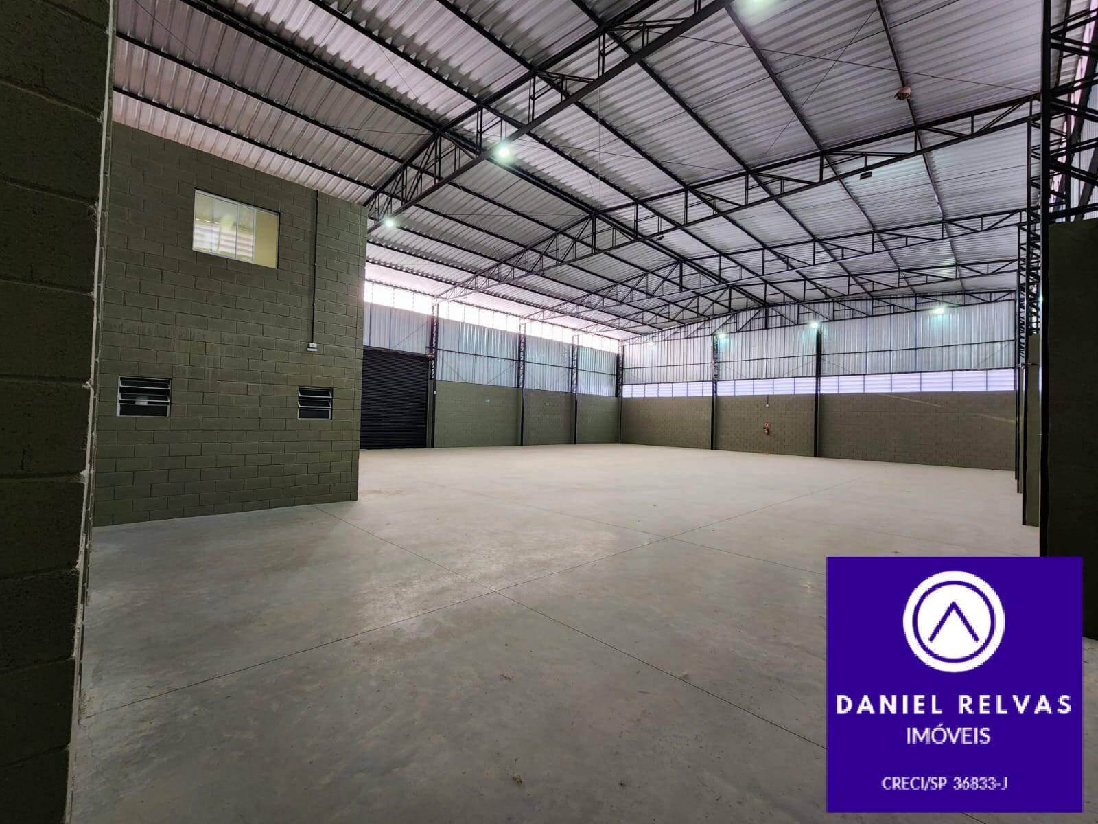 Sala-Conjunto, 900 m² - Foto 2